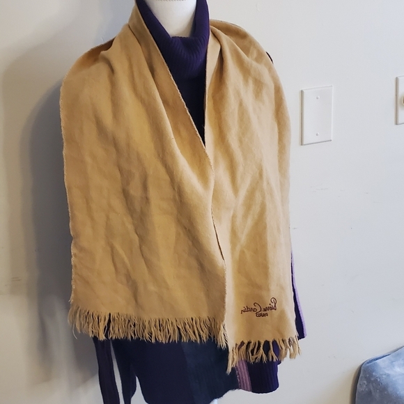 Pierre Cardin tan wool  unisex Fringe scarf - Picture 4 of 5